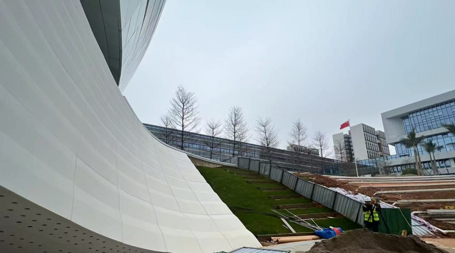 東莞大灣區(qū)大學(xué)GRC幕墻板工程