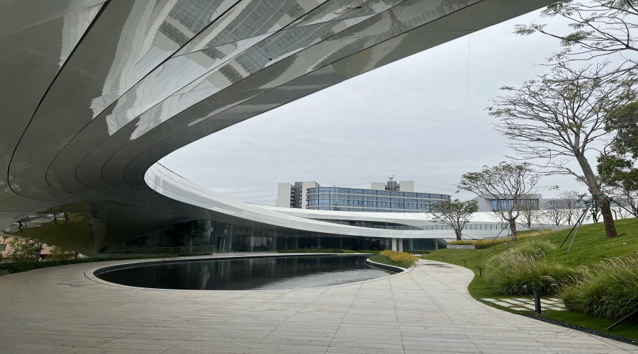 東莞大灣區(qū)大學(xué)GRC幕墻板工程