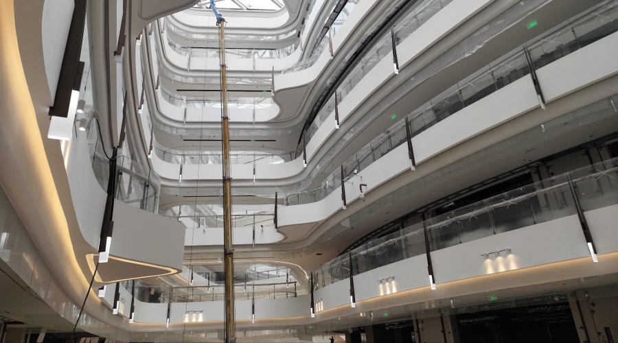 廣州國際金融城君超商場GRG吊頂攔河項目