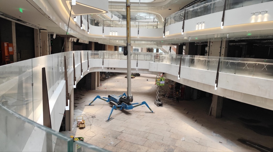 廣州國際金融城君超商場GRG吊頂攔河項目