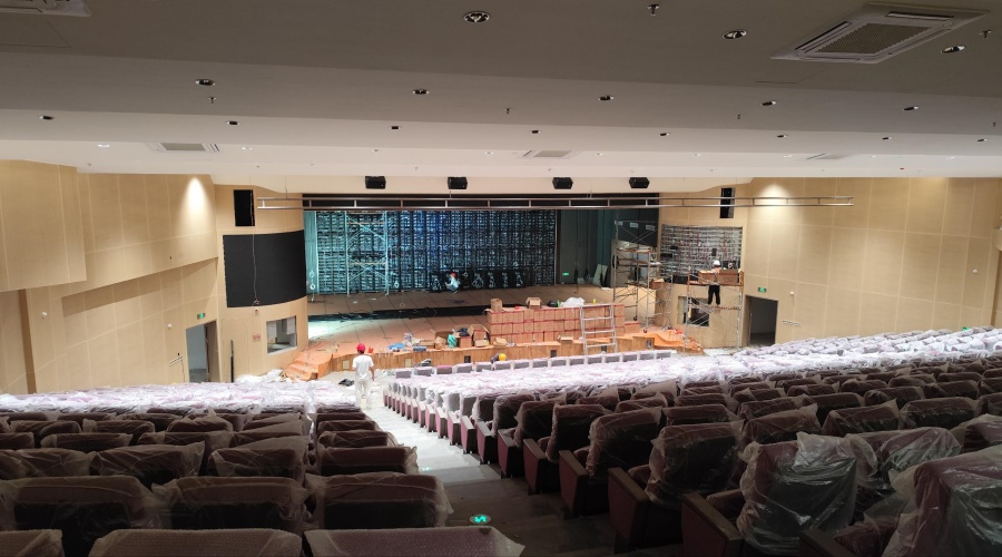 廣州黃埔會元中學GRG報告廳工程案例