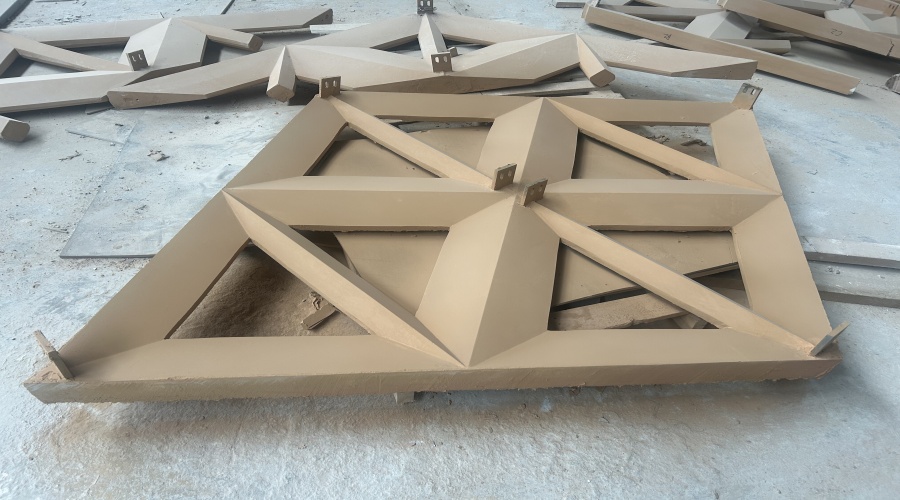 惠州茶葉產業園彩色UHPC鏤空幕墻板工程案例